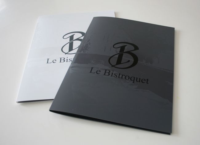 menu en PVC gris et blanc à Marseille 13000