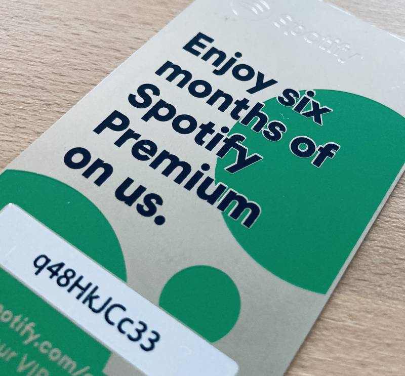 Carte cadeau spéciale métal pour Spotify avec code unique sur chaque carte à Luxembourg