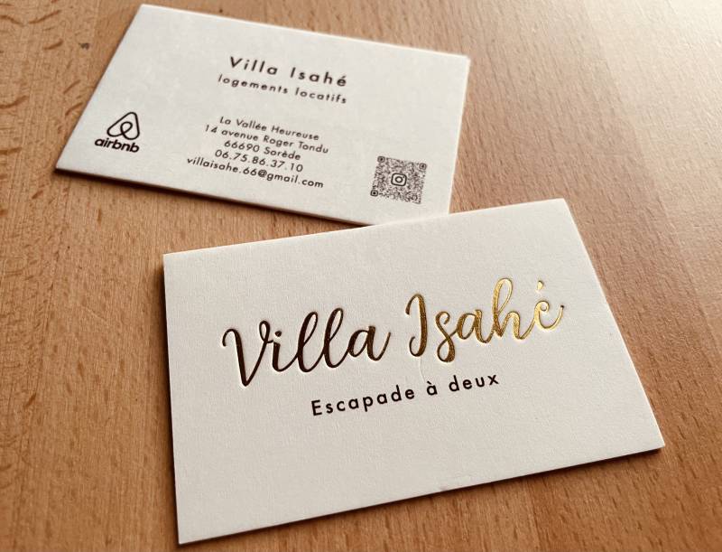 Carte de visite en papier coton 600gr crème avec impression noire et dorure à chaud pour complexe d'hôtellerie à Perpignan 66