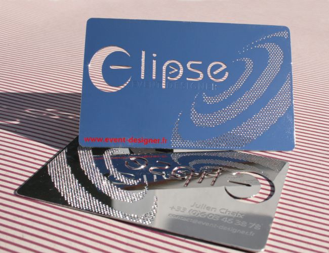 ELIPSE EVENT, Agence évènementiel (France), a choisi une carte métal grand luxe avec ce traitement de surbrillance, Logo ajouré