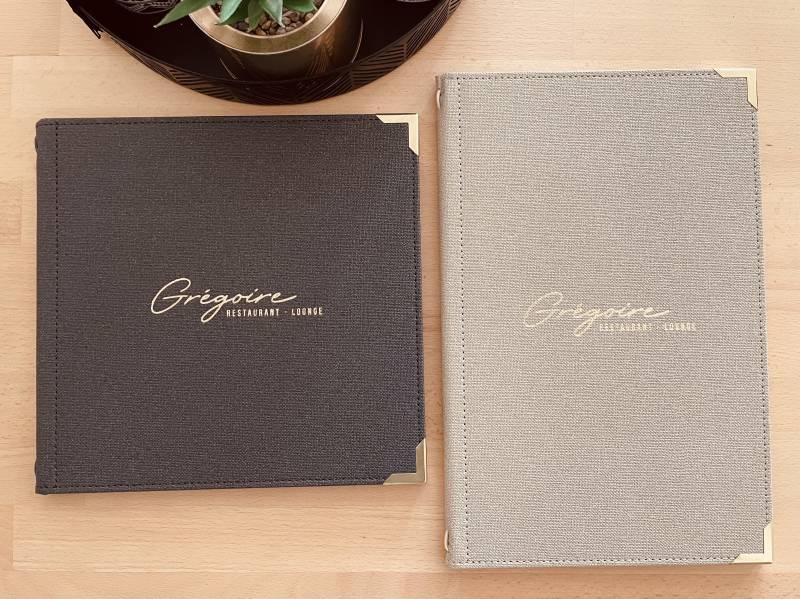 Menu en toile beige et marron avec dorure à chaud pour restaurant brasserie hôtel à Nice 06