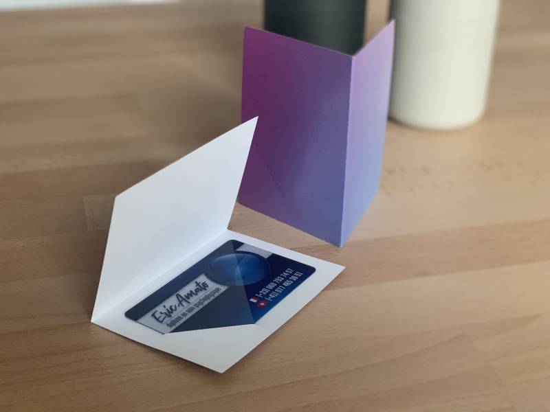 Petite pochette à carte avec une encoche personnalisée pour Psychologue à Genève en Suisse