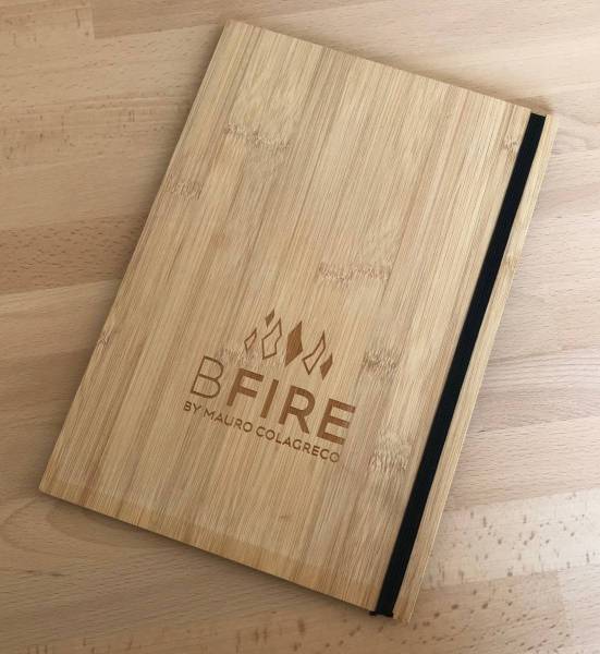 Planche Bambou personnalisée avec élastique de côté pour Brasserie à Cannes 06