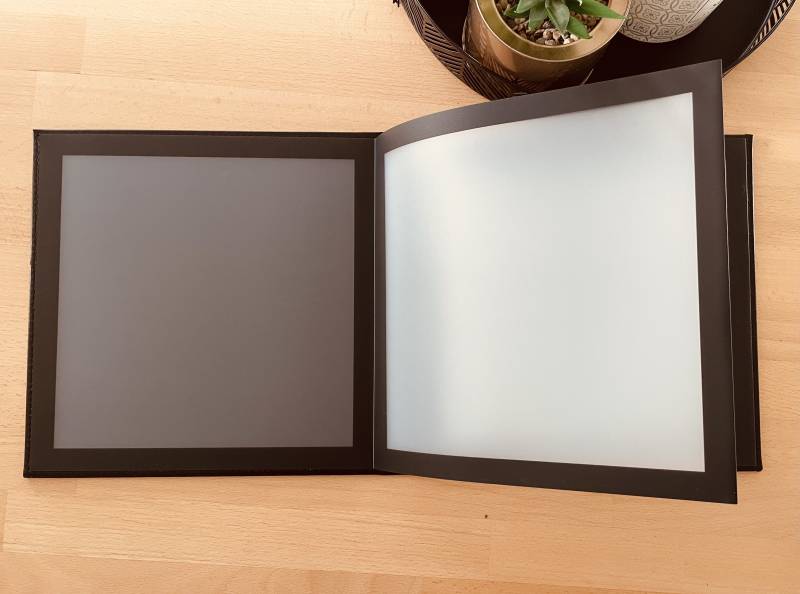 Pochettes en polypropylène collée à l'intérieur de menu en simili cuir ou pvc pour Brasserie à Lyon 69