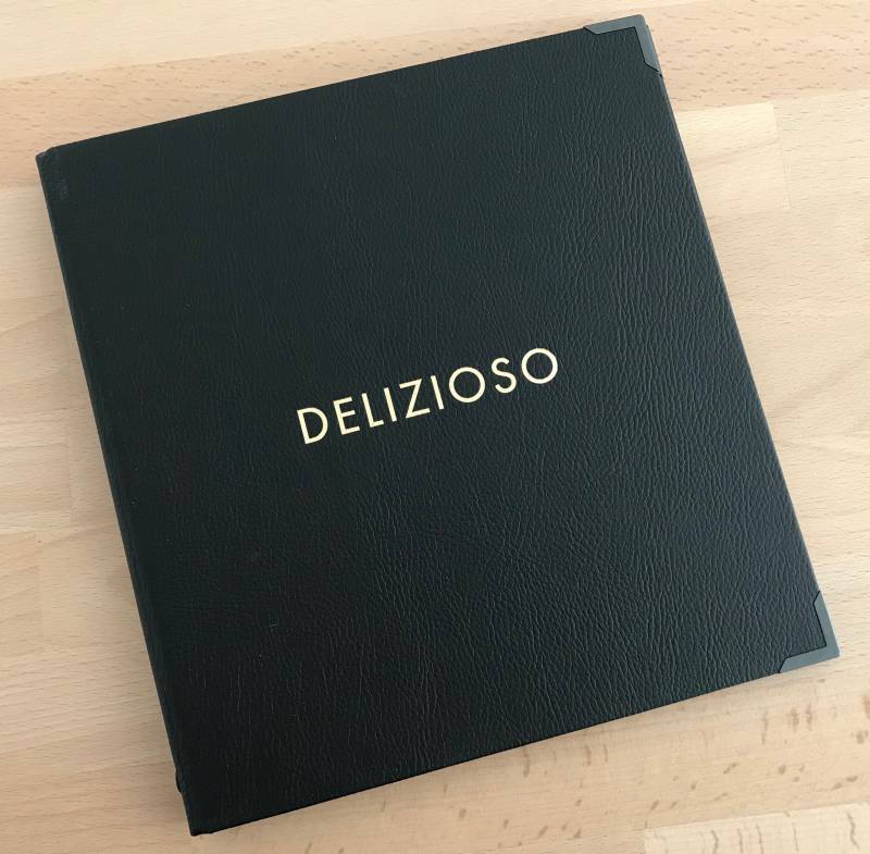 Porte menu en simili cuir noir pour restaurant à Metz 57