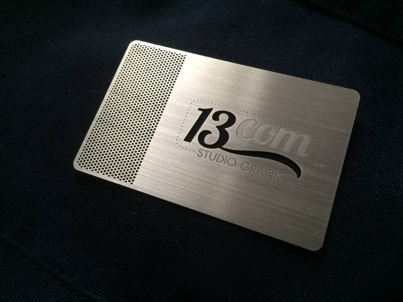 carte de visite en acier inoxydable bronze brossé pour photographe à Toulon 83