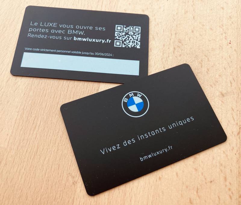 carte membre en PVC NOIR intégral avec impression recto verso pour concessionnaire BMW à Paris 75
