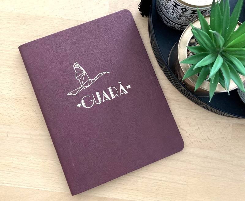 carte restaurant en simili cuir grainé bordeaux pour brasserie à Nantes 44