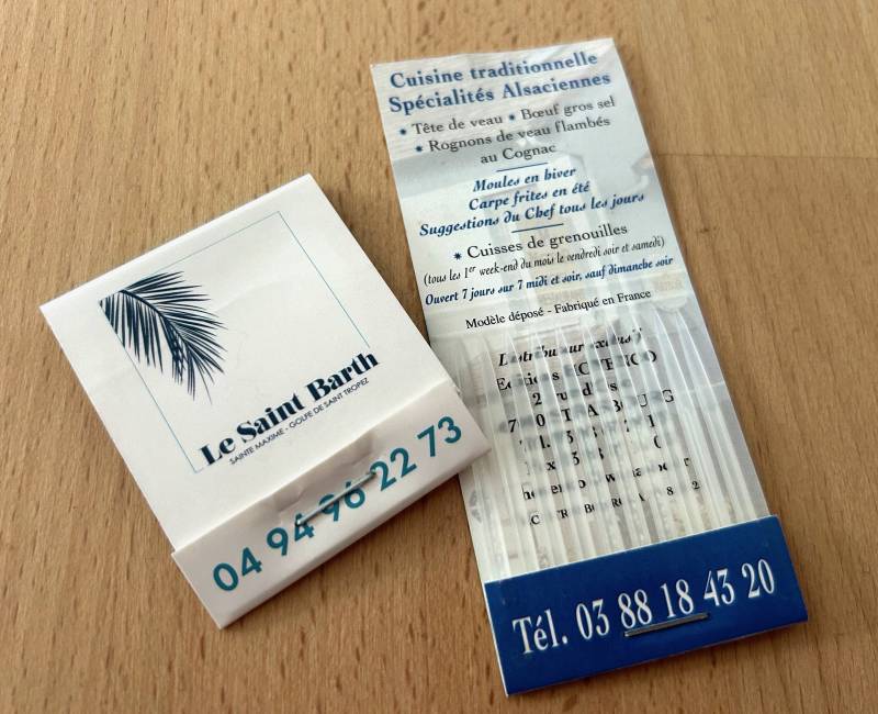 pochette cure dent plastique publicitaire avec impression recto verso pour restaurant à Sainte Maxime 83