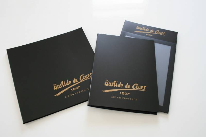 Custom Band personnalisé pour solution feuille amovible dans menu en polypropylène pour restaurant à Bayonne 64